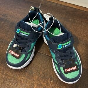 Nwt sport by sketchers light up shoes size 8 child blue and green